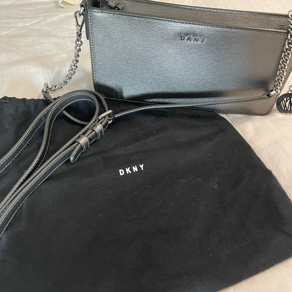 DKNY shoulder and crossbody purse metallic grey - Picture 3 of 5
